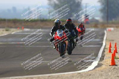 media/Sep-20-2025-TrackDaz (Sat) [[27f0cde673]]/B Group/220pm (Turn 9)/